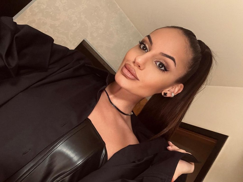 Лия: проститутки индивидуалки В Сочи